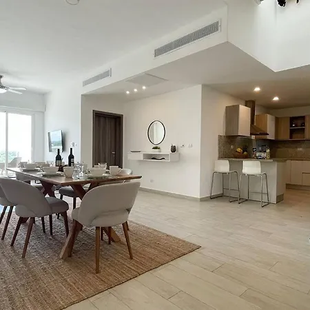 Beautiful Penthouse With Private Elevator In Hard Rock Golf Appartement